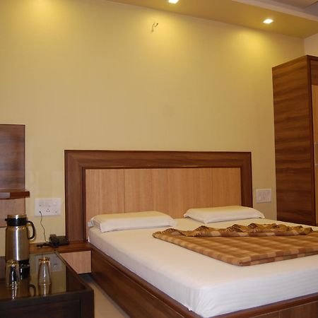 Hotel Shyam Villa Abu Zewnętrze zdjęcie